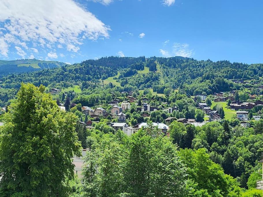 Appartement Dans Chalet Avec Piscine Couverte 생제르베레뱅 외부 사진