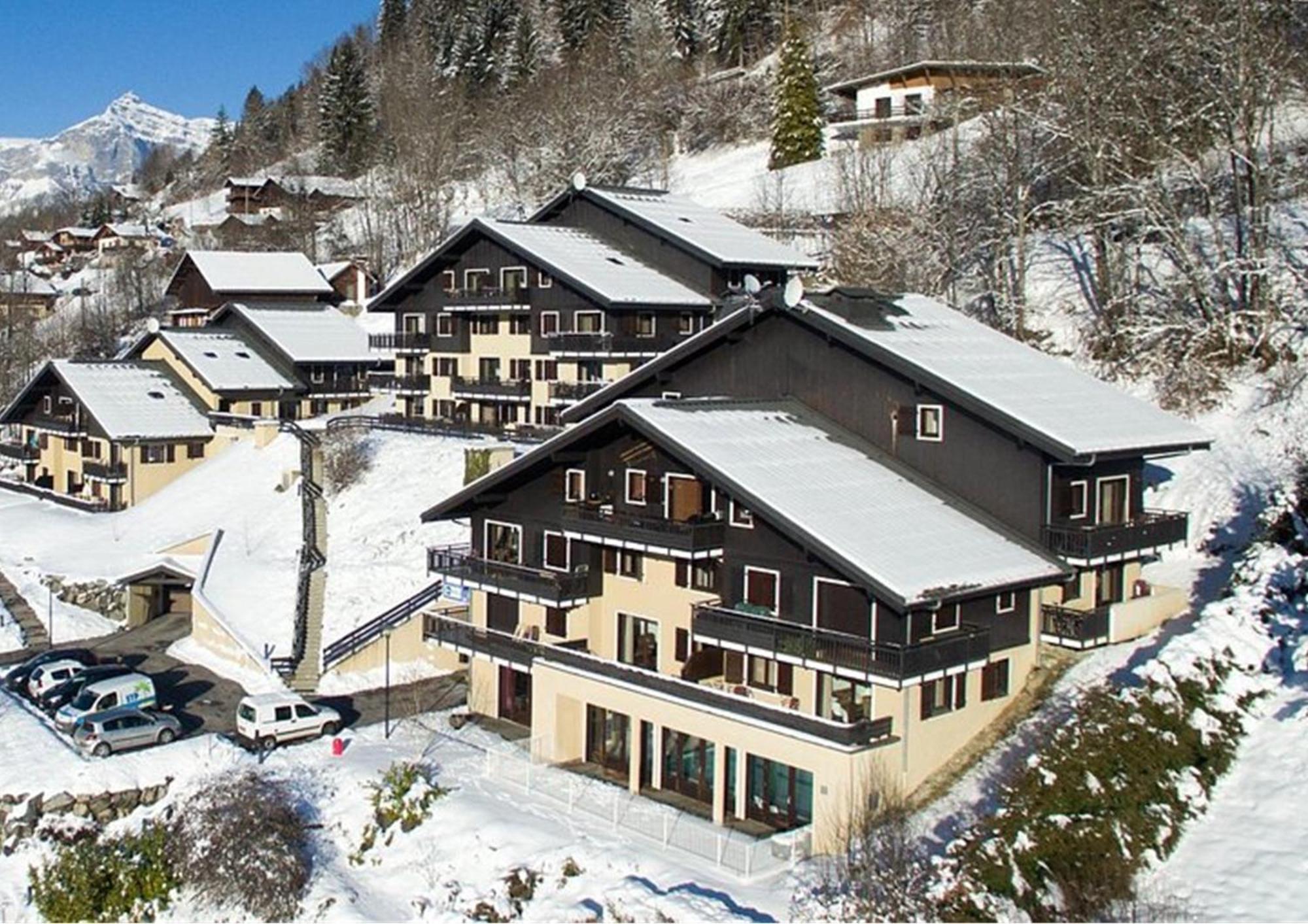 Appartement Dans Chalet Avec Piscine Couverte 생제르베레뱅 외부 사진